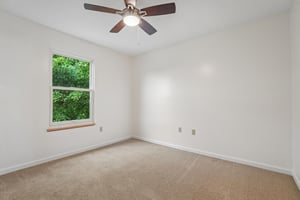 Jaclyn Dr-S0707-048.jpg