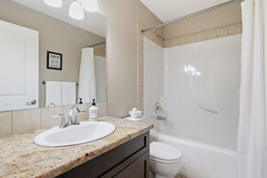  Photo 48