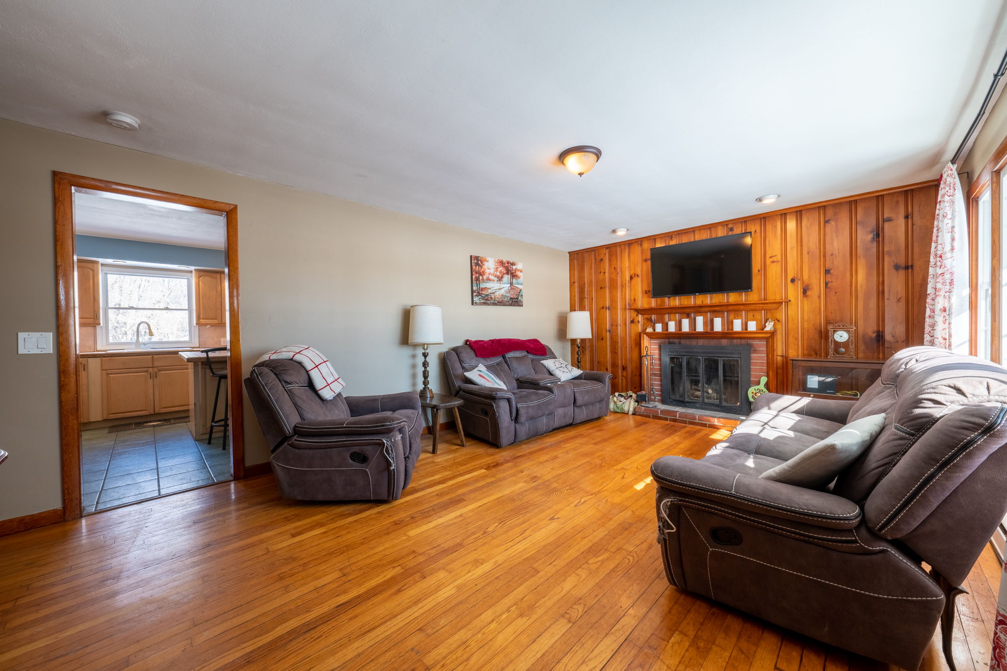 209 Pleasant Valley Rd, Mansfield Center, CT 06250, USA Photo 15