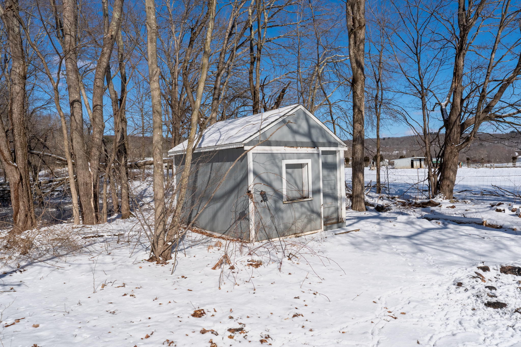 209 Pleasant Valley Rd, Mansfield Center, CT 06250, USA Photo 8
