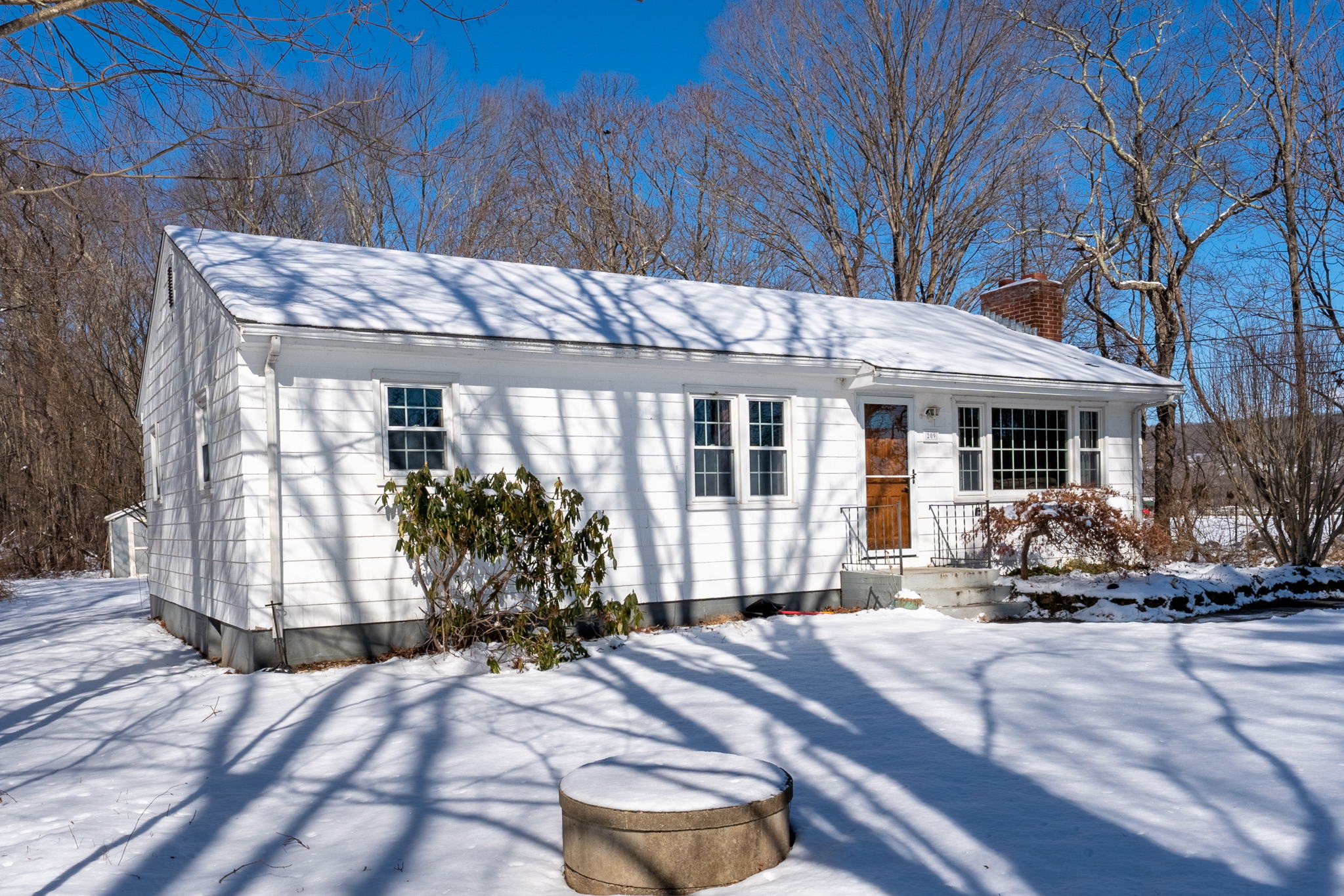 209 Pleasant Valley Rd, Mansfield Center, CT 06250, USA Photo 4