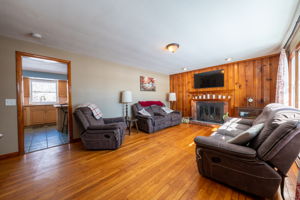 209 Pleasant Valley Rd, Mansfield Center, CT 06250, USA Photo 14