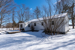 209 Pleasant Valley Rd, Mansfield Center, CT 06250, USA Photo 11