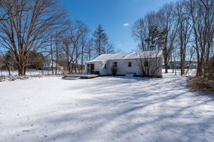 209 Pleasant Valley Rd, Mansfield Center, CT 06250, USA Photo 9