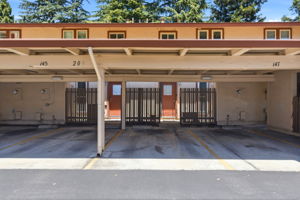 036_F8_209 Red Oak Dr