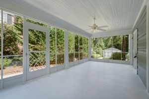 Screened-in Porch