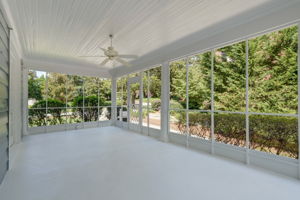 Screened-in Porch