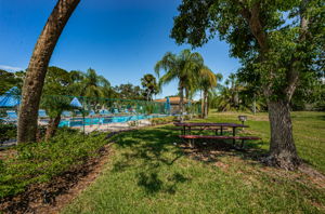 Pool1 Grilling Area1b
