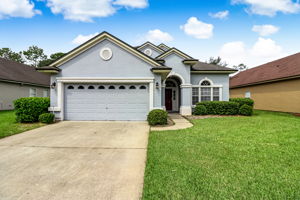 Welcome to 2090 Heritage Oaks Ct