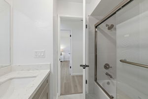 029_F8_2090 Hillside Dr