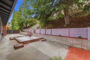 036_F8_2090 Hillside Dr