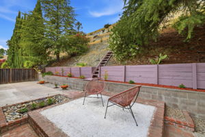037_F8_2090 Hillside Dr