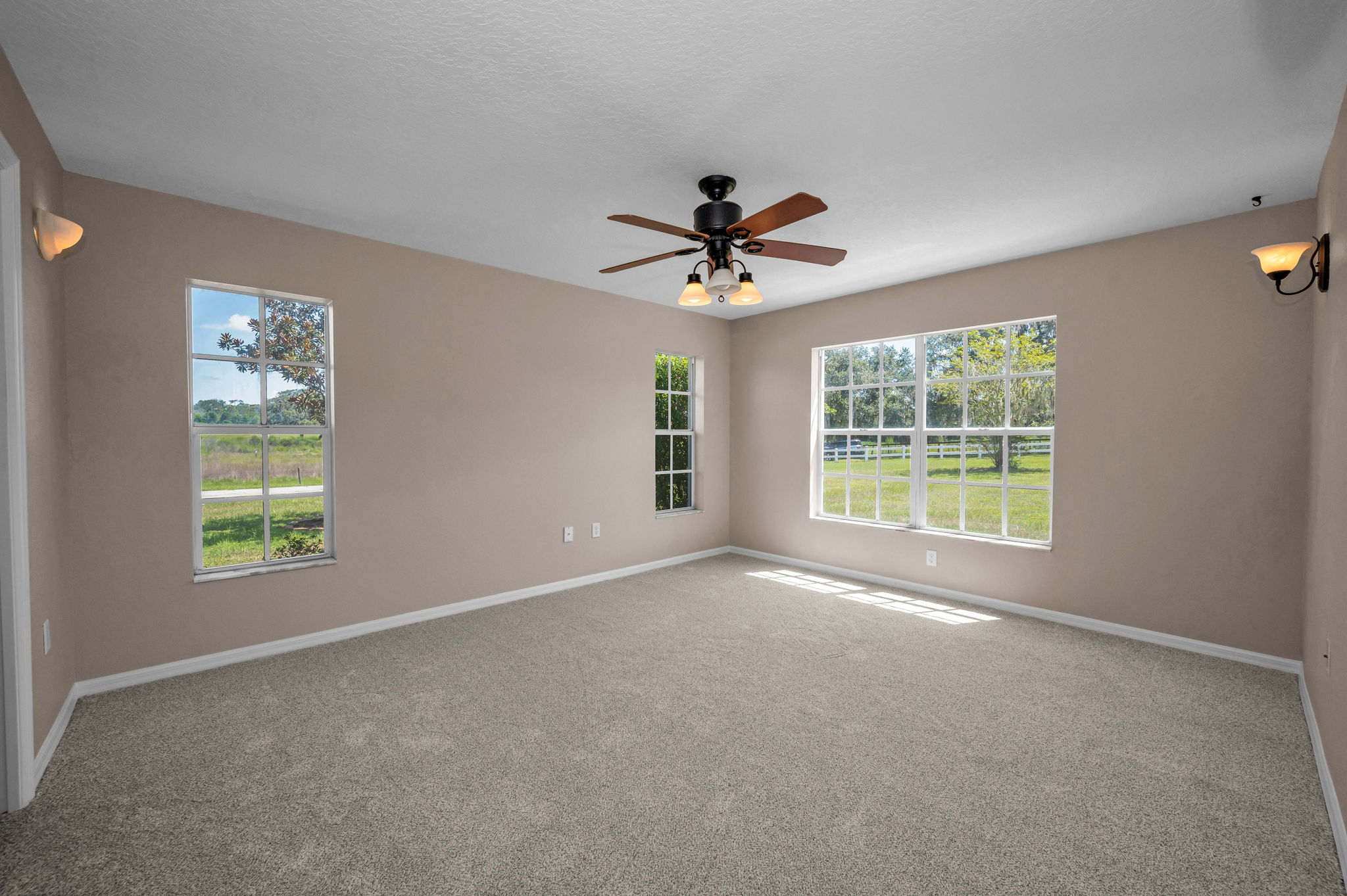 Primary Bedroom1a