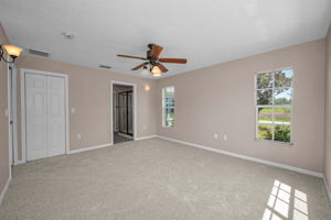 Primary Bedroom1d