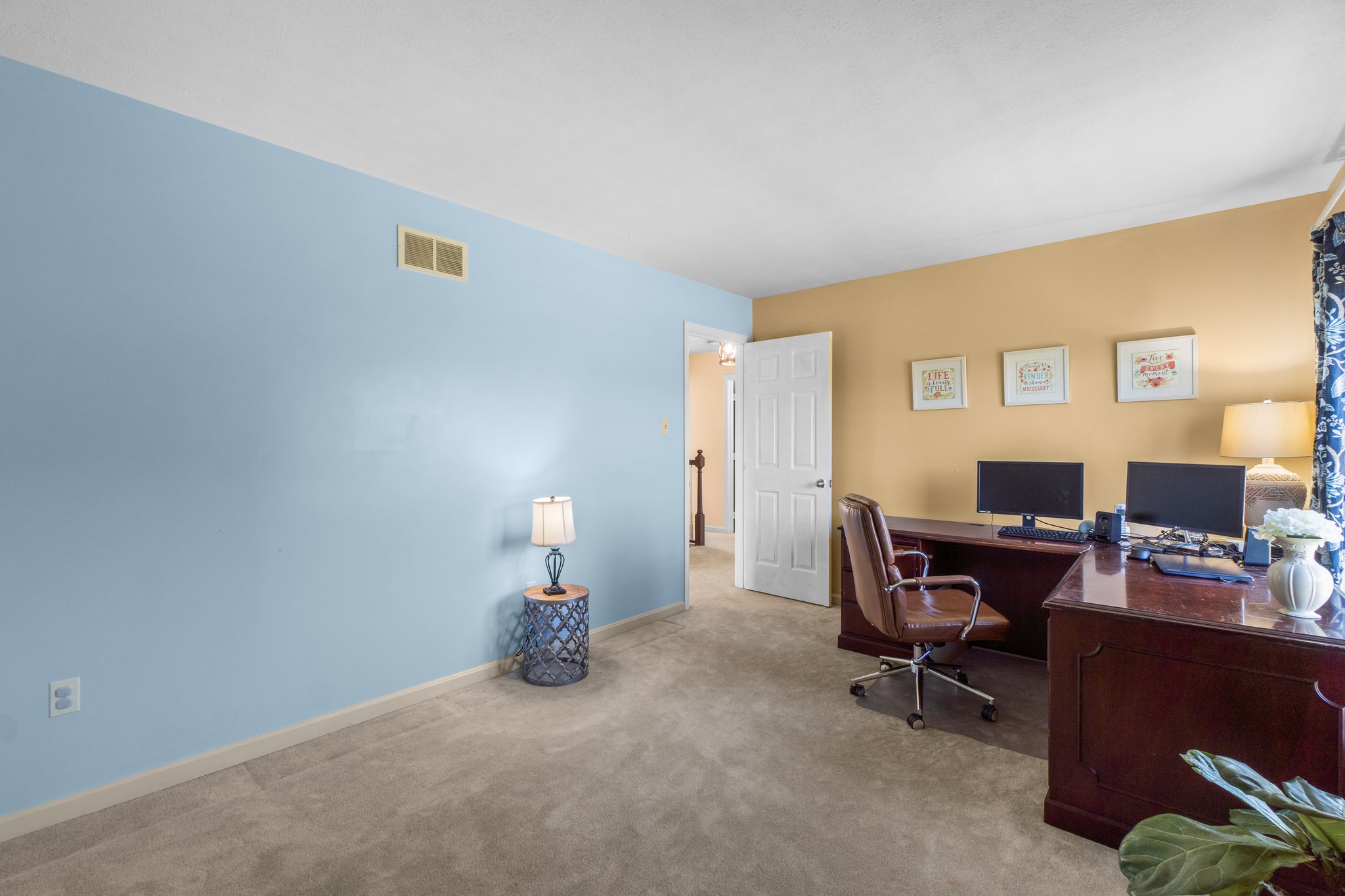 30. Upper bedroom.jpg