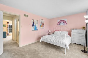 27. Upper bedroom.jpg