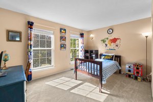 21. Upper bedroom.jpg