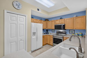 Kitchen 1 of 5