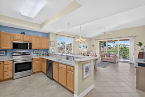 Kitchen 2 of 5