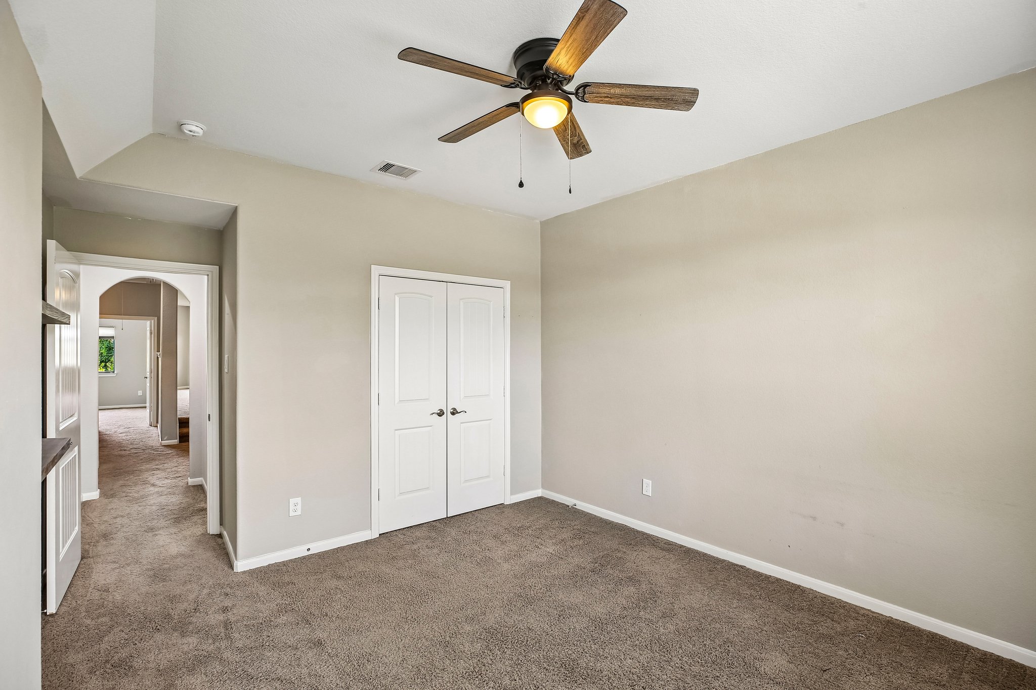 Warwickshire Dr-S2407-043.jpg