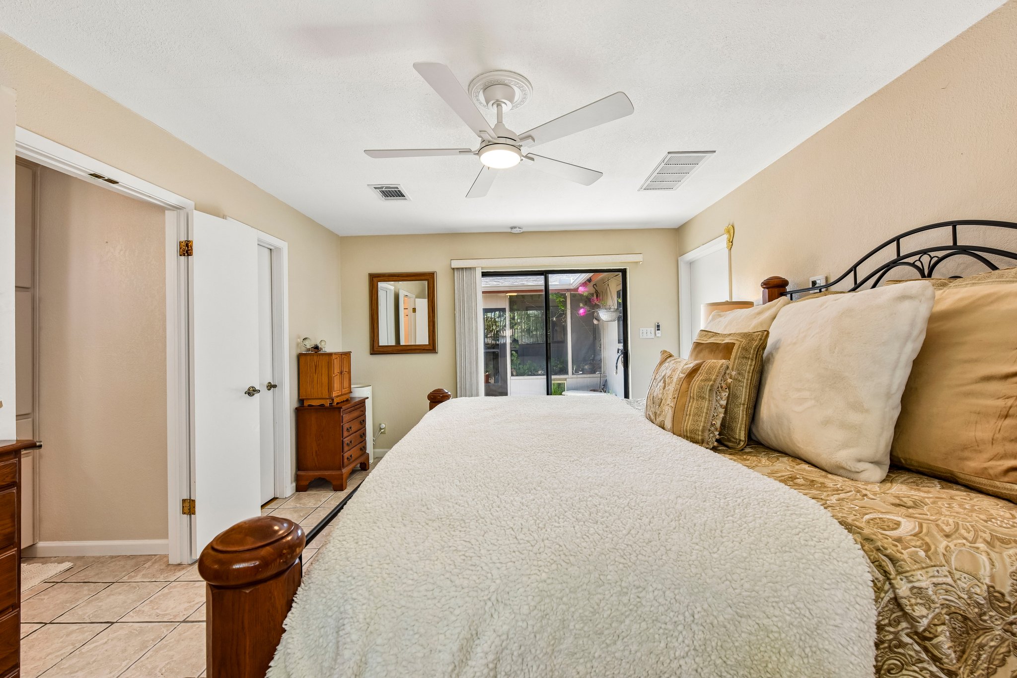 Oak Dale Dr-S2708-043.jpg