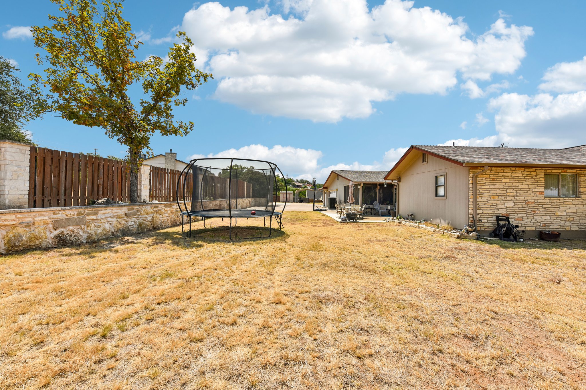 Oak Dale Dr-S2708-057.jpg