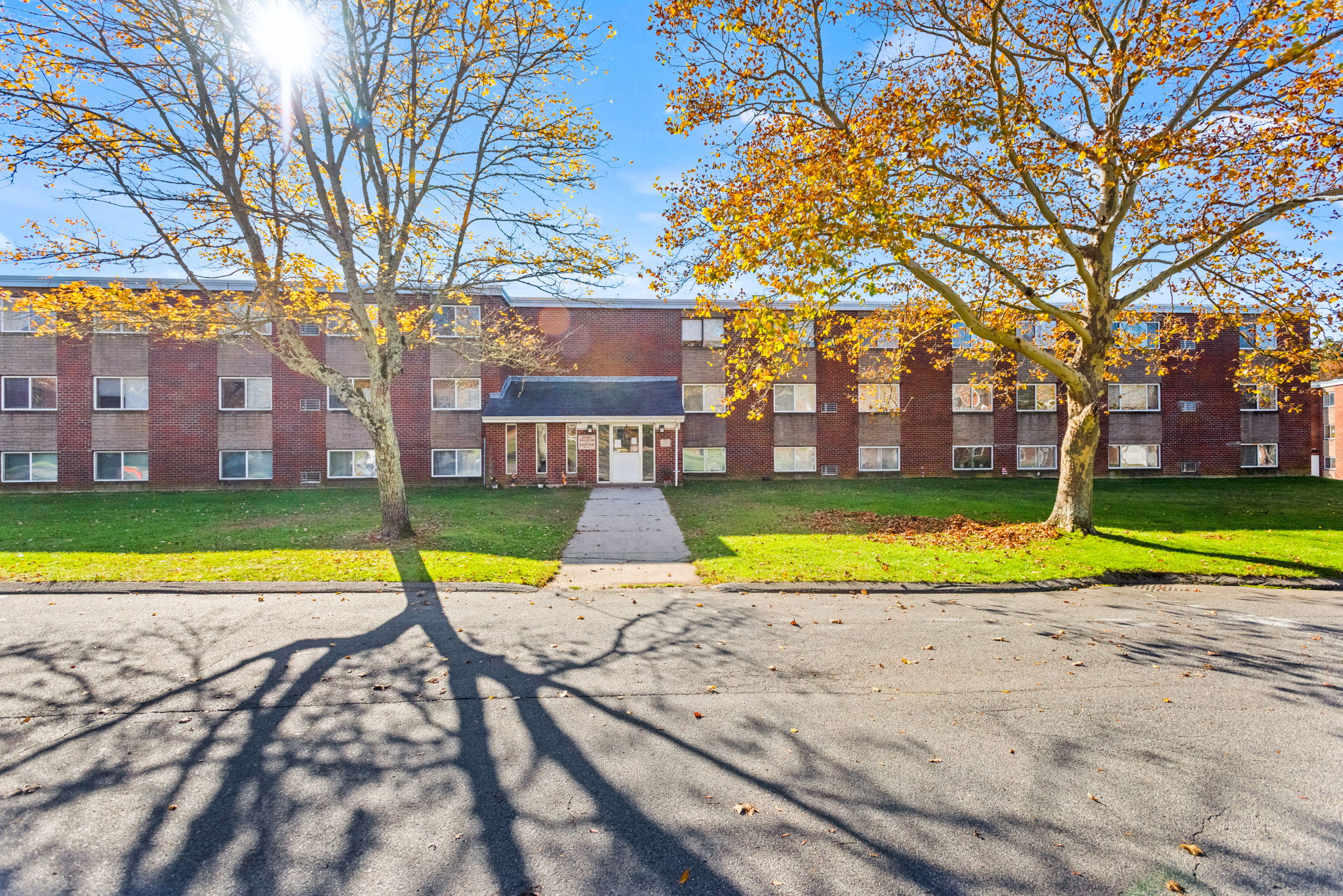 2094 Phillips Rd 3, New Bedford, MA 02745 | BluWater Photography