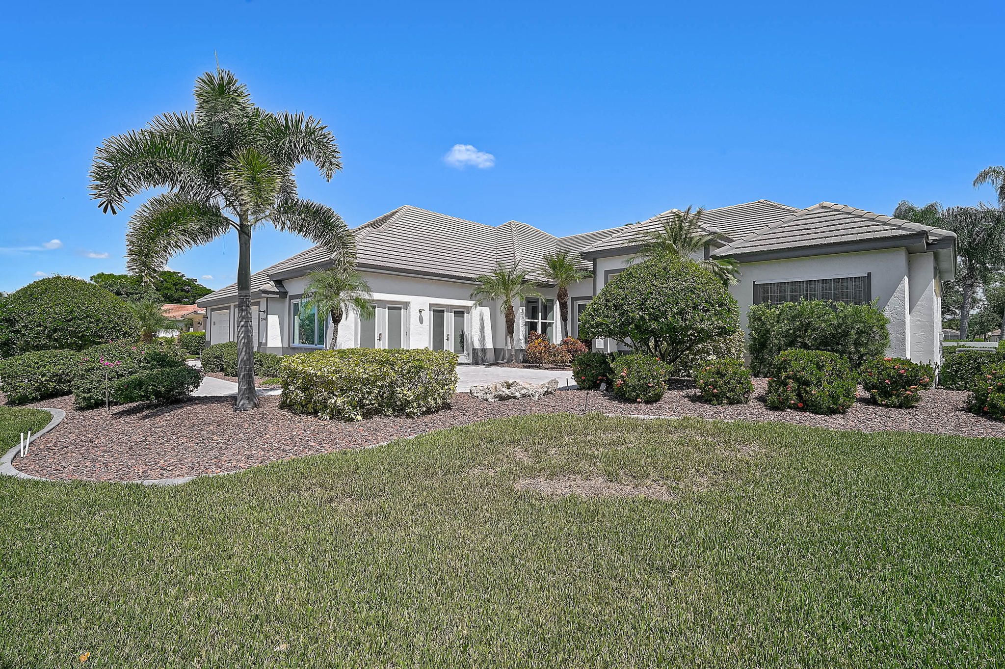 2094 Sandhill Ln-2