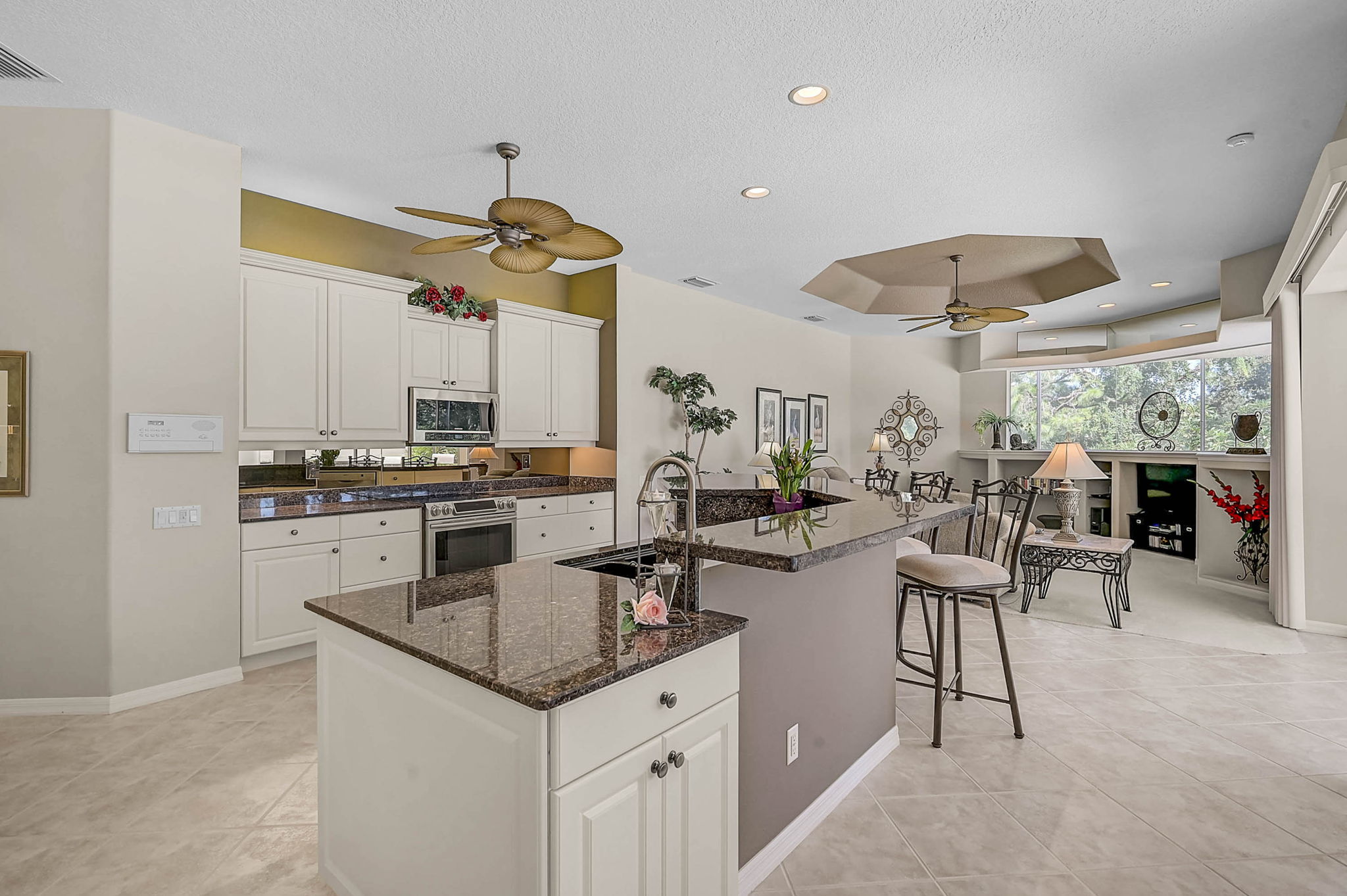 2094 Sandhill Ln-35