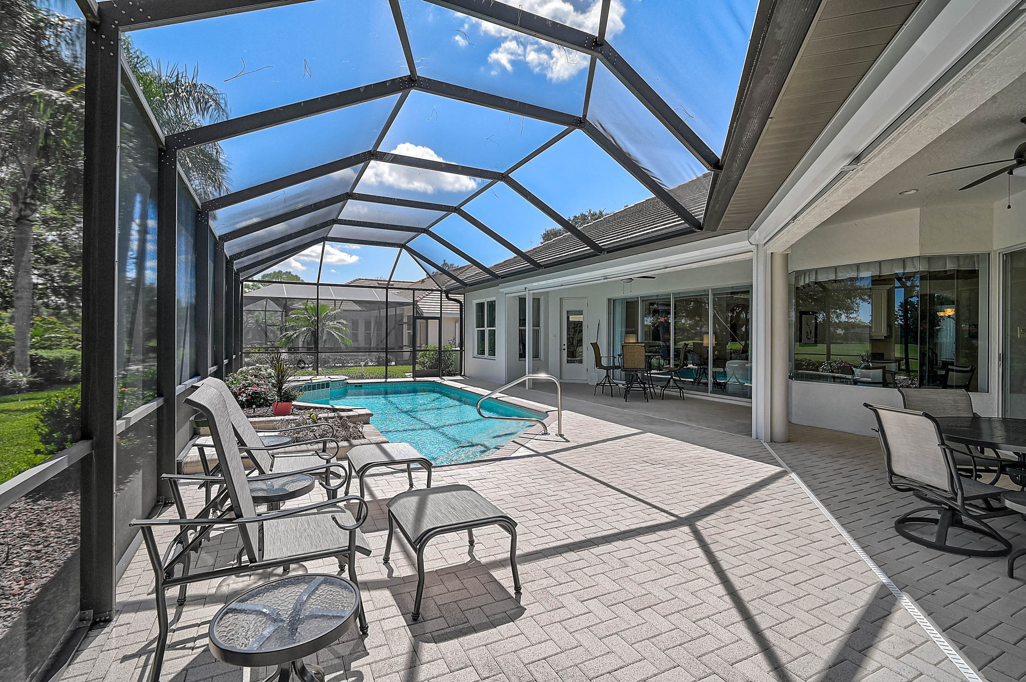 2094 Sandhill Ln-47