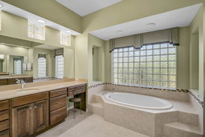 2094 Sandhill Ln-19