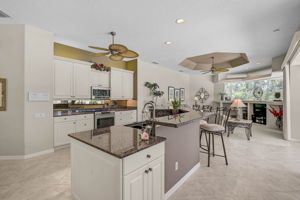2094 Sandhill Ln-35