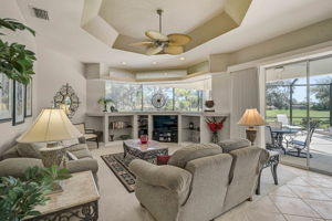 2094 Sandhill Ln-40