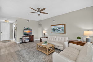 Living Room 3 of 5