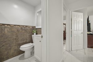 Guest Bathroom 2.jpg