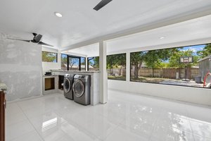 Laundry Area 2.jpg