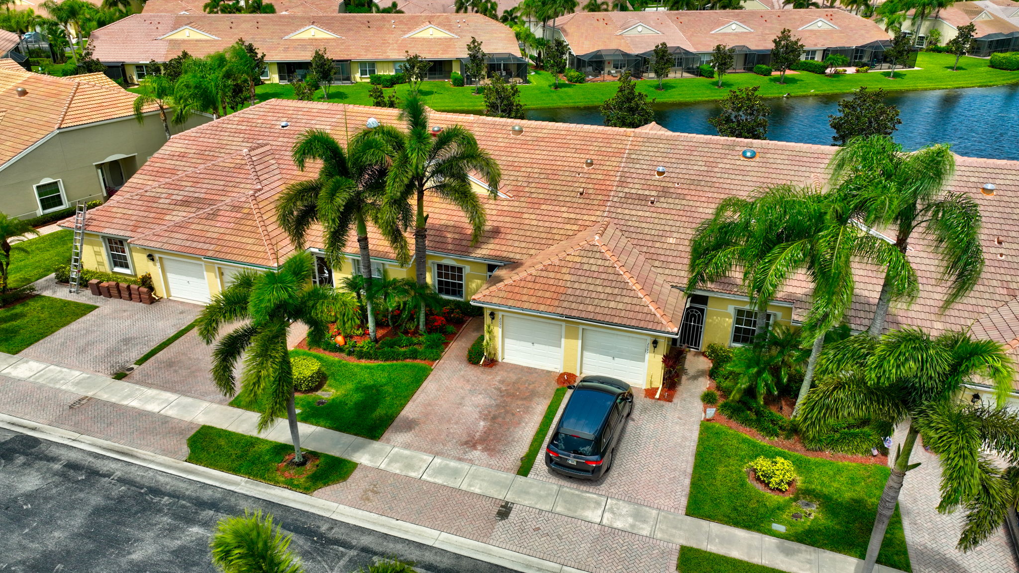  Photo 71