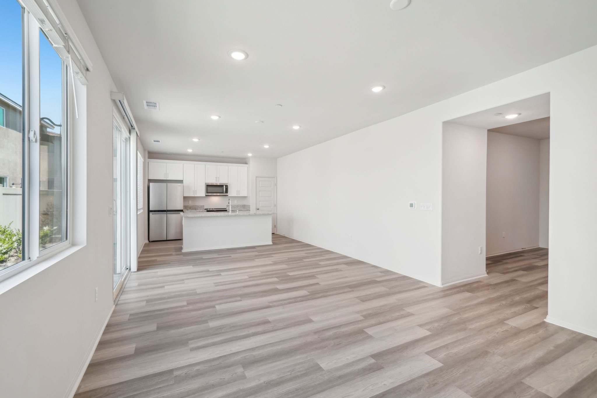 SoCal - Willow at Live Oak - 2097 Bergamot St Redlands CA 92374 - 007
