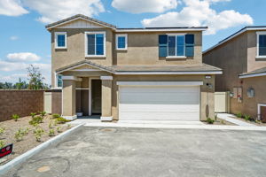 SoCal - Willow at Live Oak - 2097 Bergamot St Redlands CA 92374 - 001