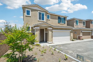 SoCal - Willow at Live Oak - 2097 Bergamot St Redlands CA 92374 - 003