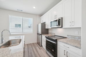 SoCal - Willow at Live Oak - 2097 Bergamot St Redlands CA 92374 - 012