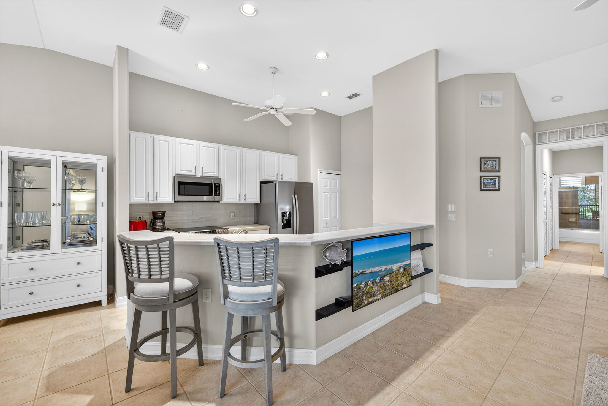 Breakfast Bar 1 of 2