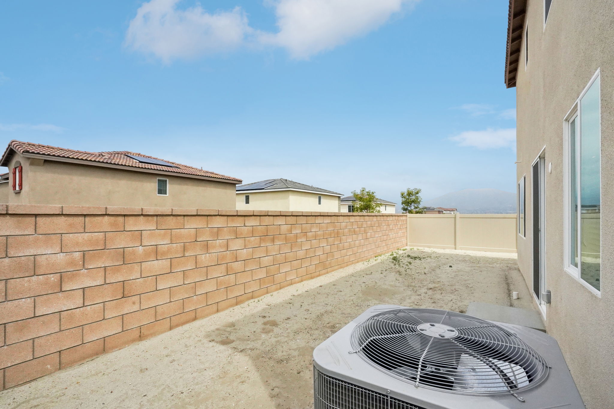 SoCal - Alder at Live Oak - 2099 Zest St, Redlands, CA 92374 - 035