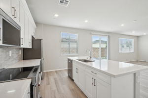 SoCal - Alder at Live Oak - 2099 Zest St, Redlands, CA 92374 - 010