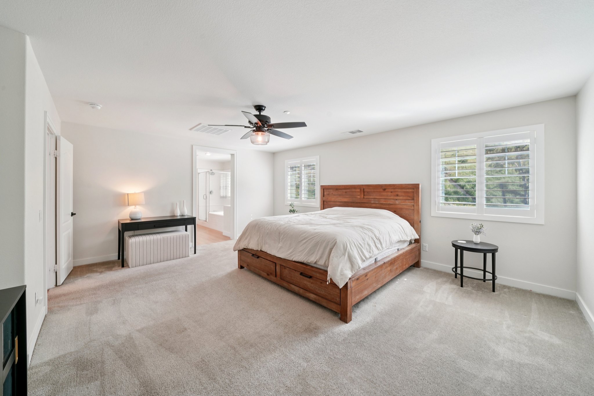 Mountain Gate Dr-S1203-028.jpg