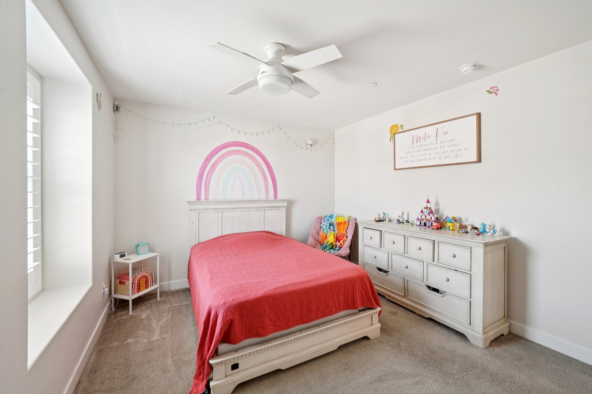 Mountain Gate Dr-S1203-042.jpg