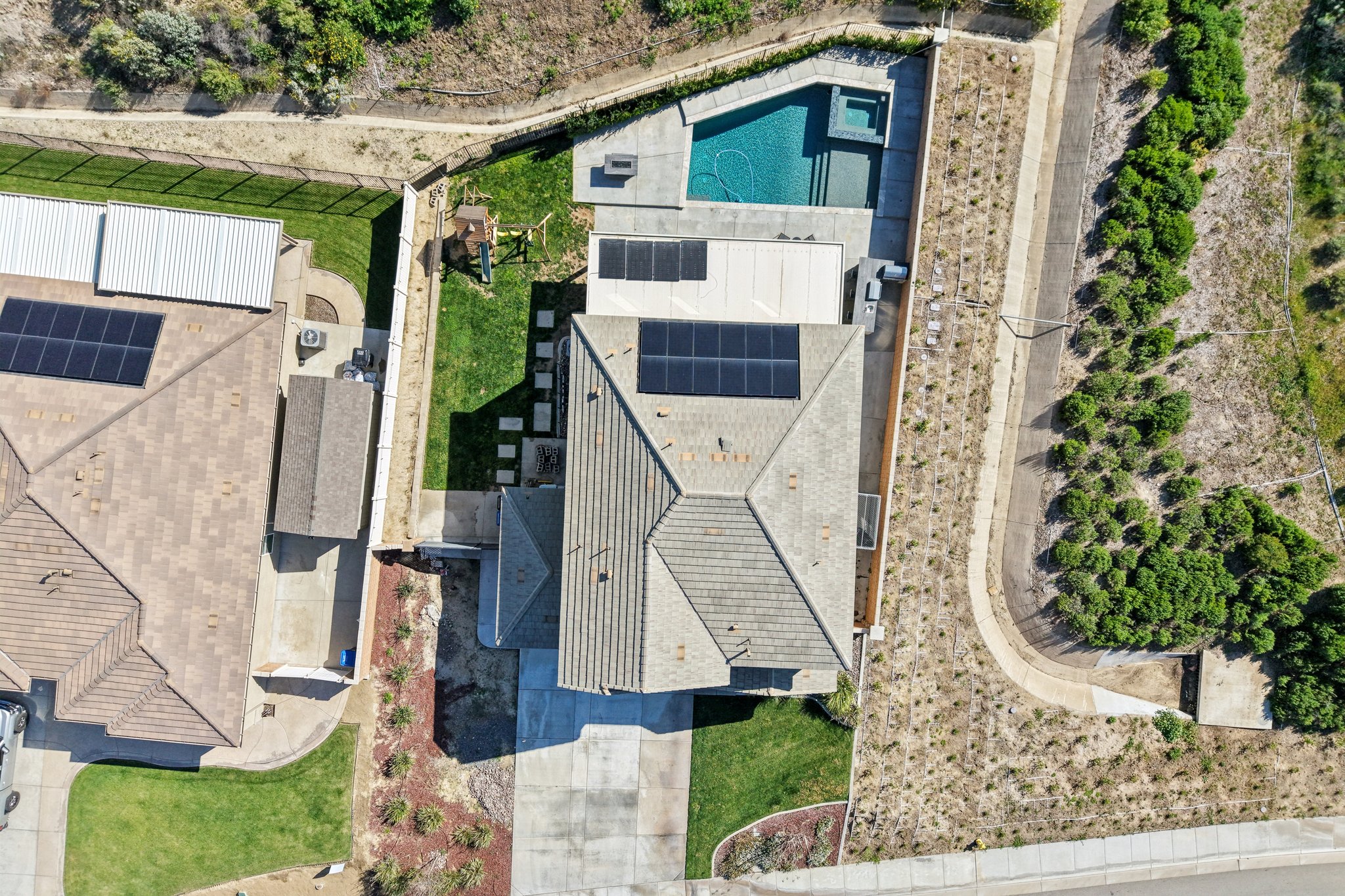 Mountain Gate Dr-S1203-056.jpg