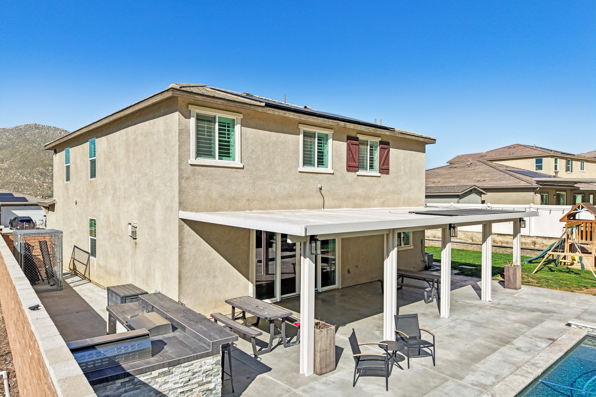 Mountain Gate Dr-S1203-065.jpg