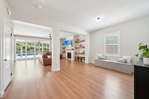 Mountain Gate Dr-S1203-006.jpg