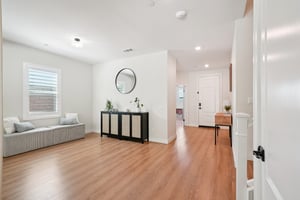 Mountain Gate Dr-S1203-009.jpg